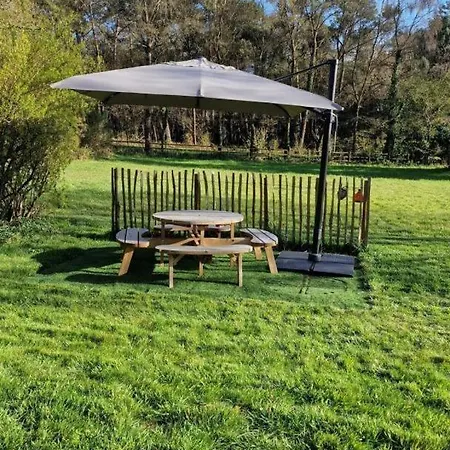 Holiday home L'oree Du Bois Ploumagoar